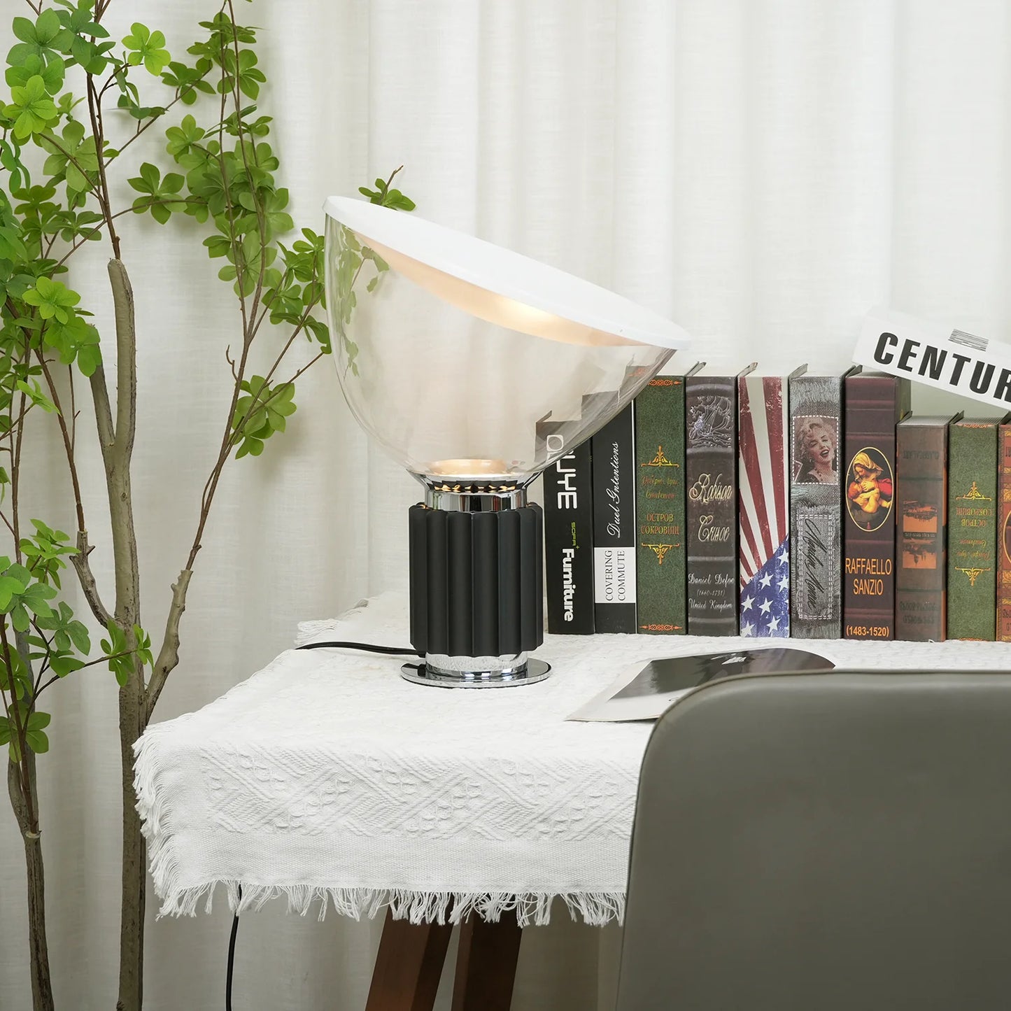 Taccia Glass Table Lamp - Nuvé