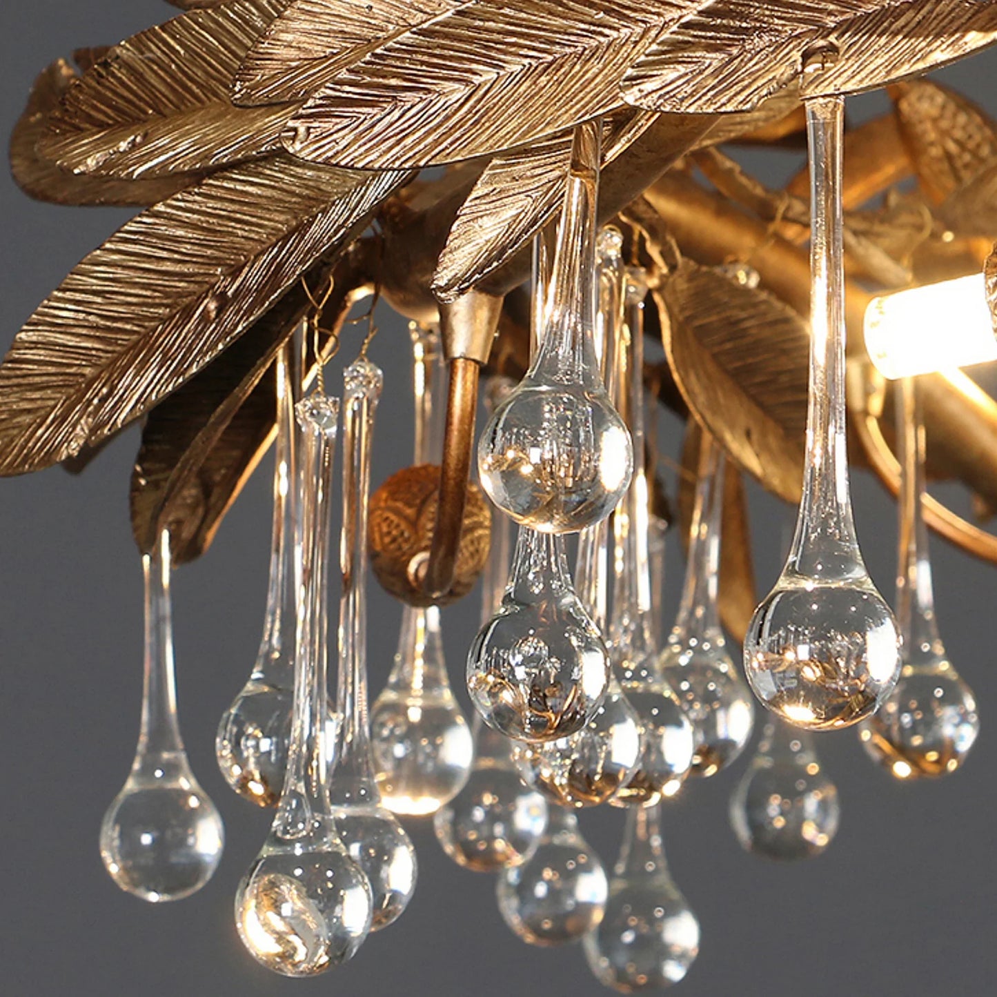 Teardrop Crystal Blade Chandelier - Nuvé