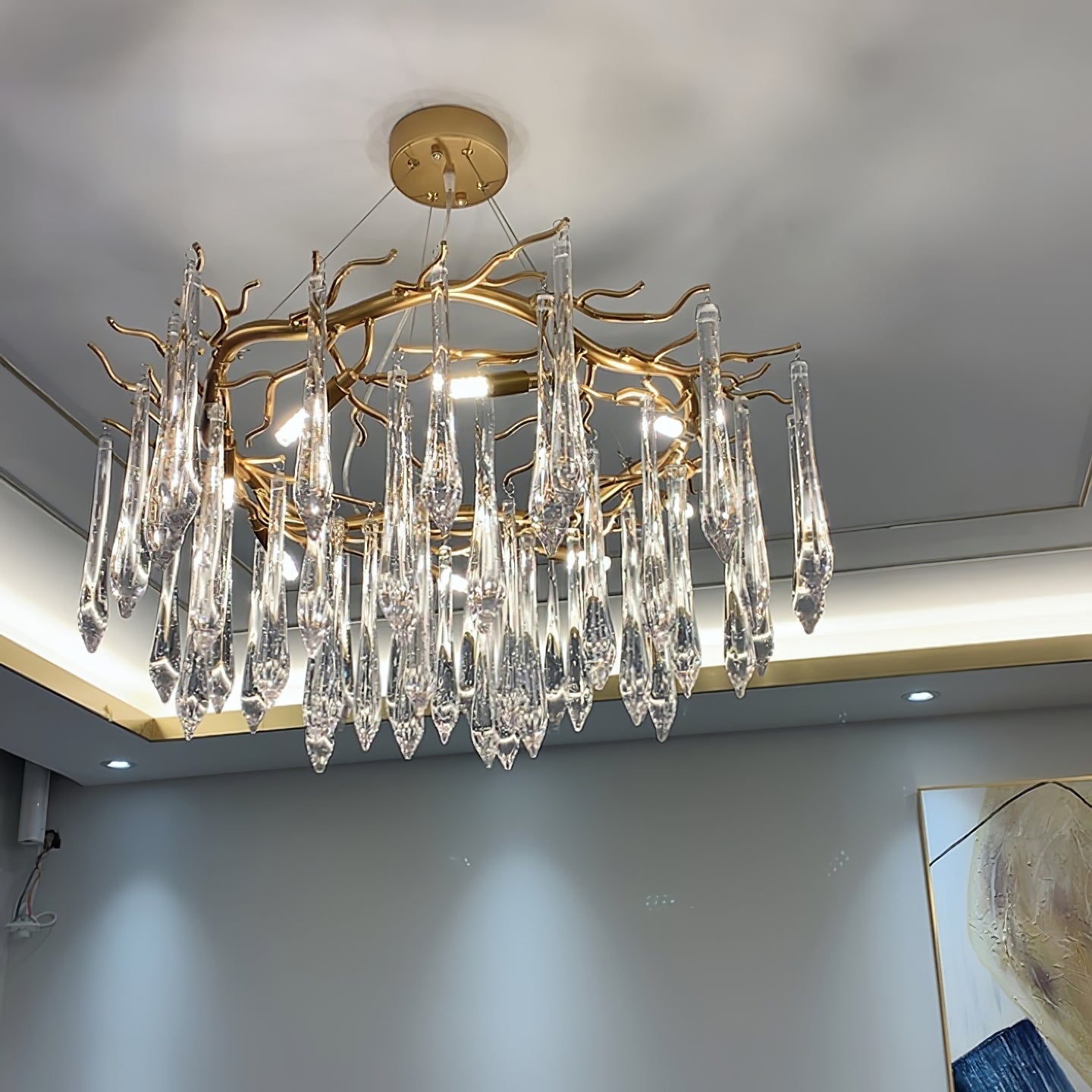 Teardrop Round Crystal Chandelier - Nuvé