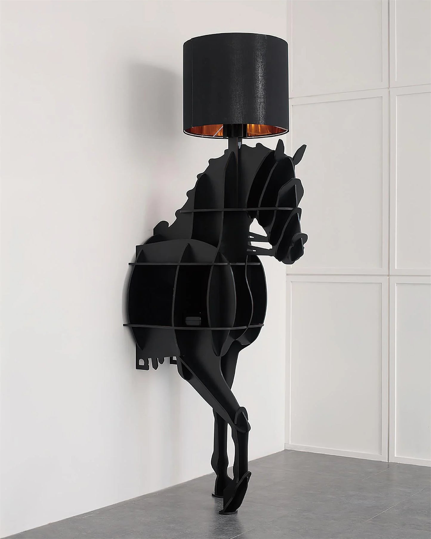 Tete Horse Stand Floor Lamp - Nuvé