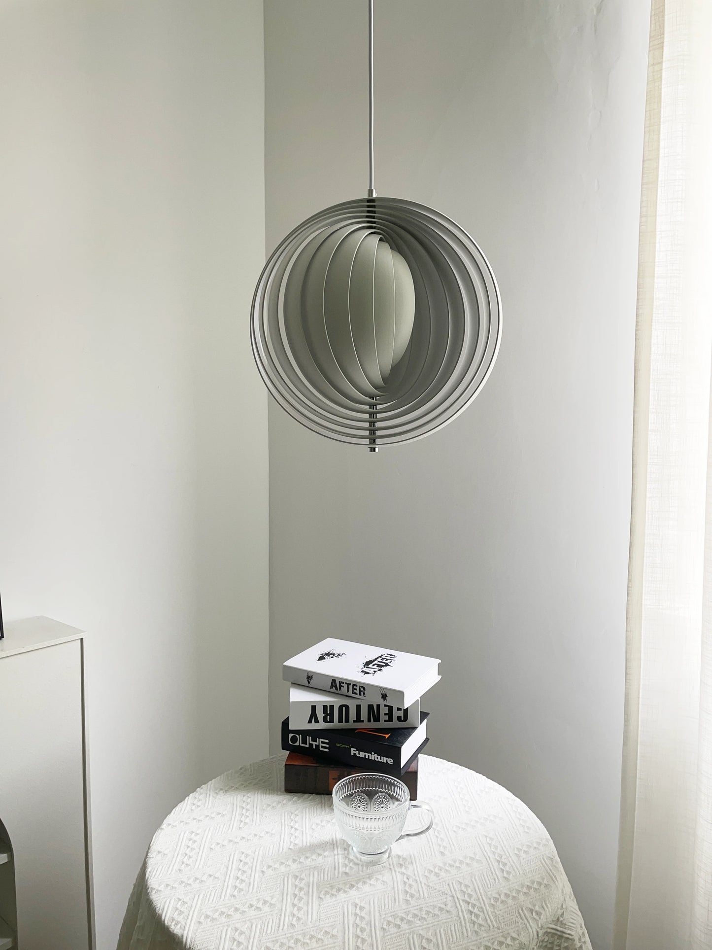 Verpan Moonlight Pendant Lamp - Nuvé
