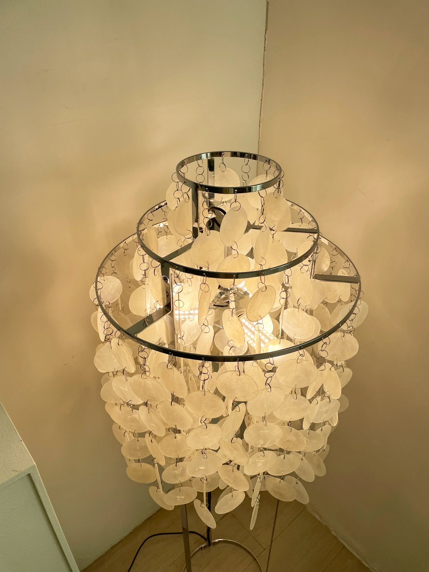 Vintage Shell Floor Lamp - Nuvé