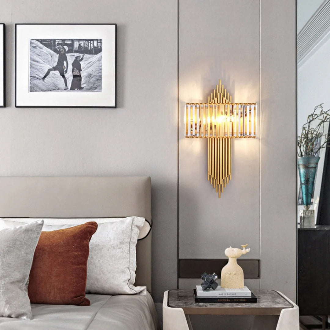 Wallis Gold Crystal Wall Lamp - Nuvé