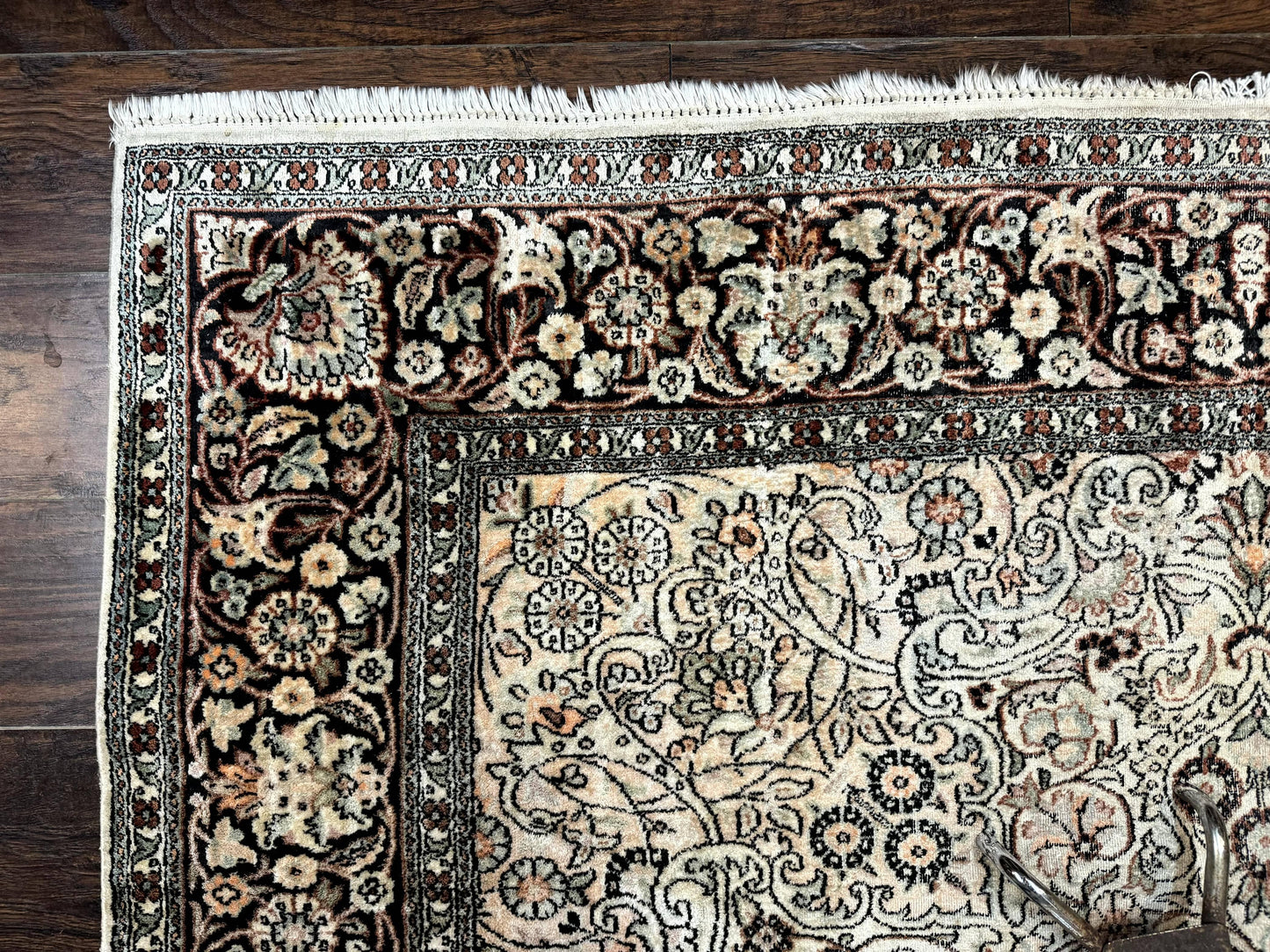 Silk Indian Kashmiri Rug 6x9 - Nuvé