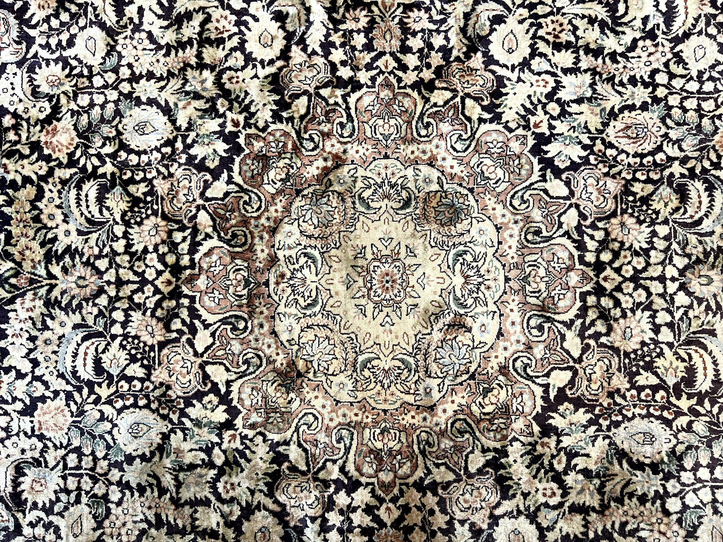 Silk Indian Kashmiri Rug 8x10, Floral Medallion, Indo Persian Carpet, Handmade Vintage Silk Rug - Nuvé