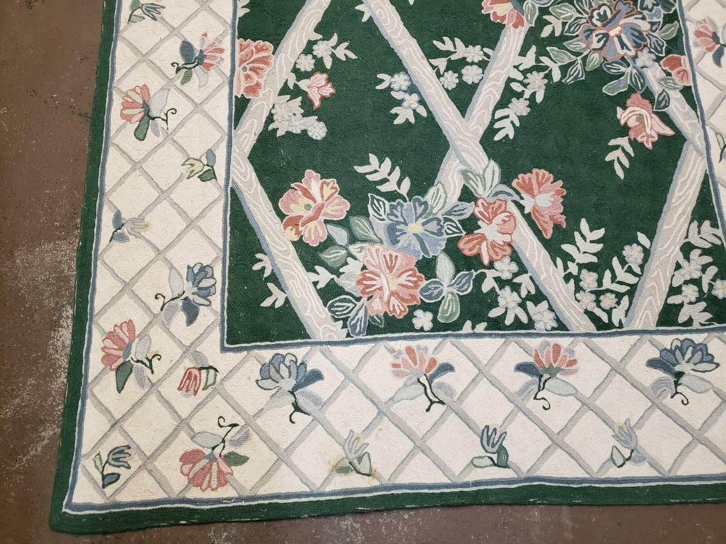 3' 6" X 5' 6" Hand Stitched Indian Wool Rug with Backing Green Beige - Nuvé