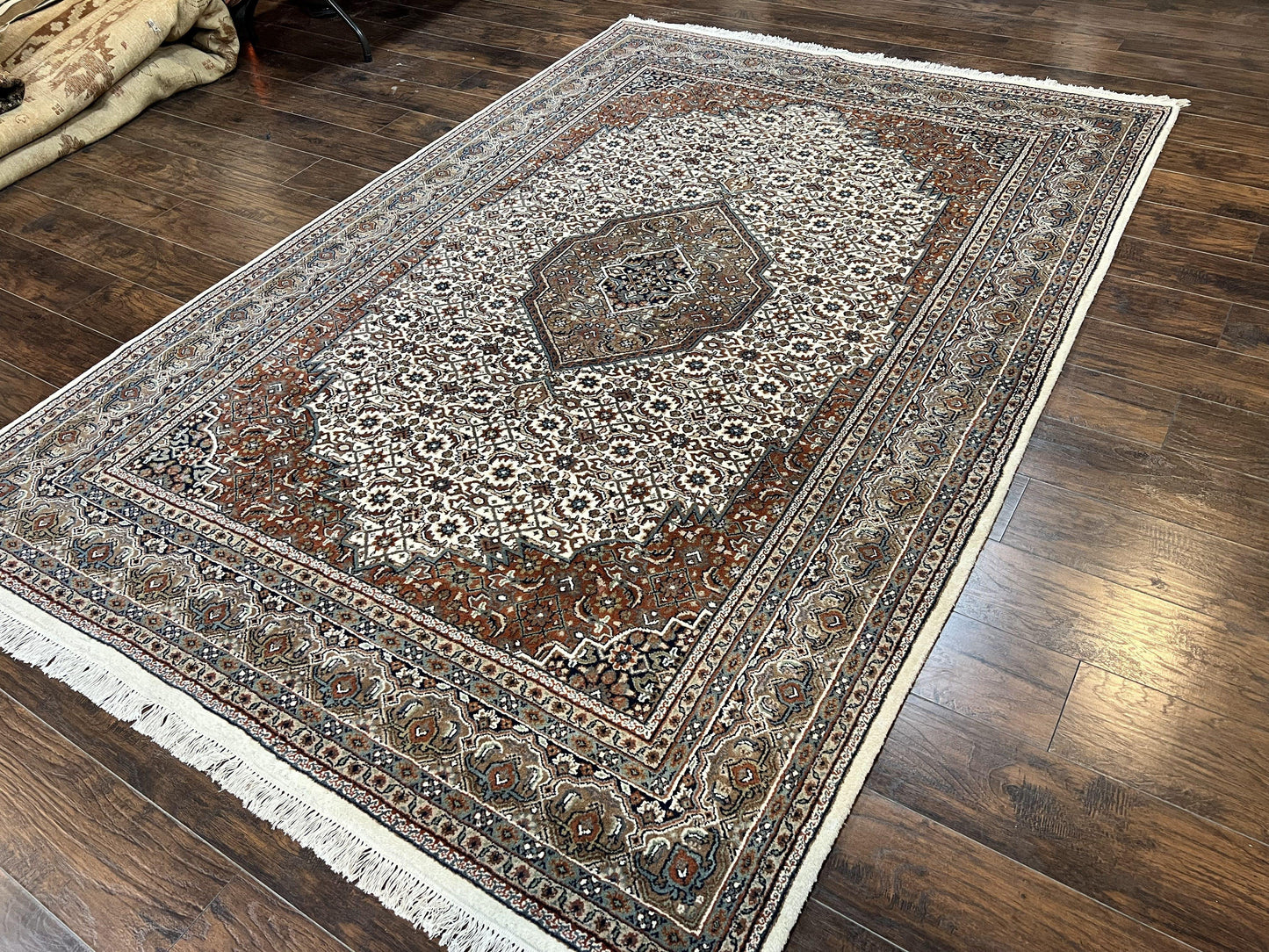 Indo Persian Rug 7x10 ft, Hand Knotted Wool Vintage Oriental Carpet 7 x 10, Traditional Handmade Herati Bidjar Cream Rug, Medallion Rug - Nuvé