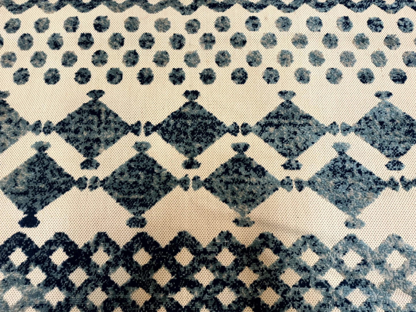 Modern Rug 8x10, Abstract Rug, Oat and Blue, Raised Pattern, Modway Rug Collection - Nuvé