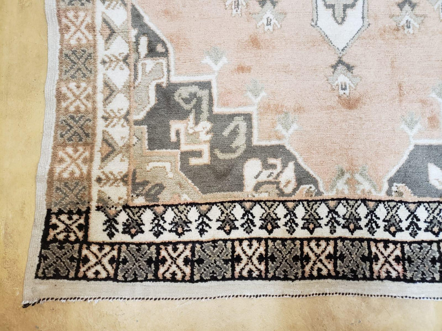 Antique Moroccan Rug 5x7 Tribal Carpet, Hand-Knotted Soft Wool Pile, 5 x 7 Area Rug, Berber Rug, Geometric Open Field Medallion, Pink Ivory - Nuvé