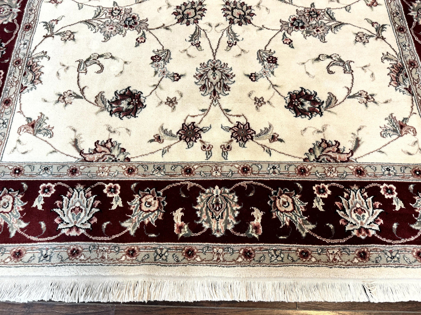 Ivory and Burgundy Pak Persian Rug 6x9 - Nuvé
