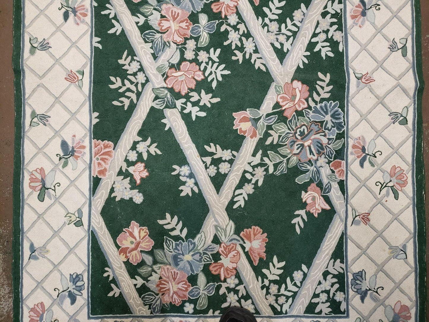 3' 6" X 5' 6" Hand Stitched Indian Wool Rug with Backing Green Beige - Nuvé