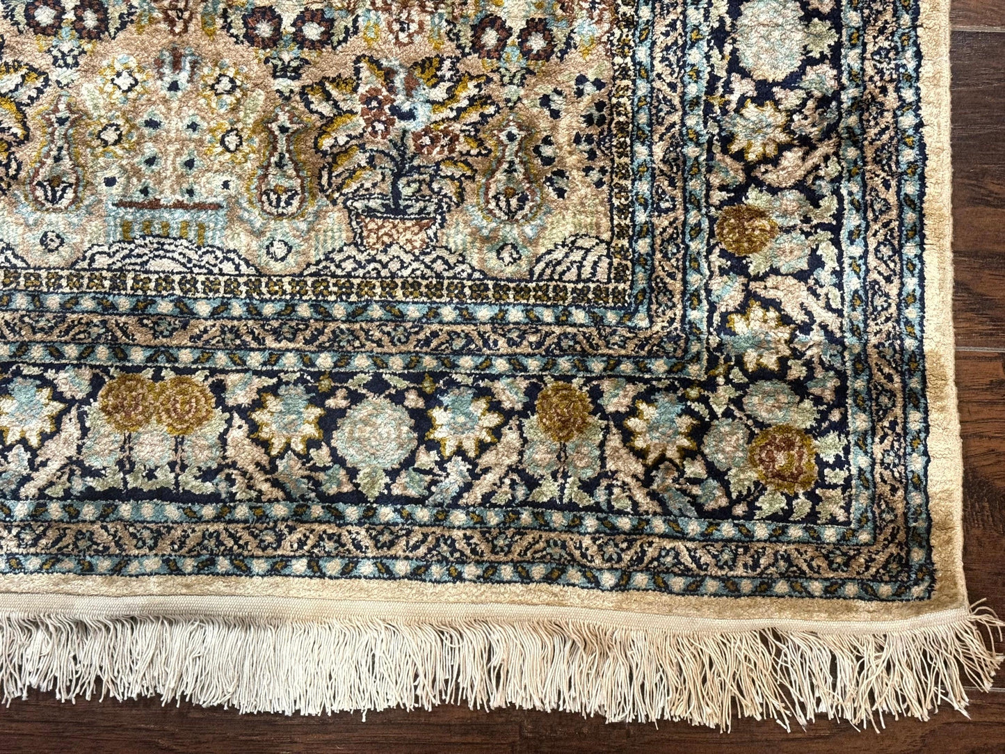 Silk Indian Kashmiri Rug 3x4, Very Fine 400 KPSI, Silk Prayer Rug, Handmade - Nuvé
