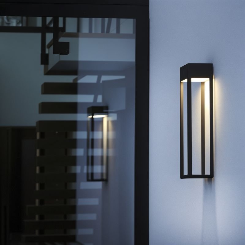 Aelina Outdoor Wall Lamp - Nuvé