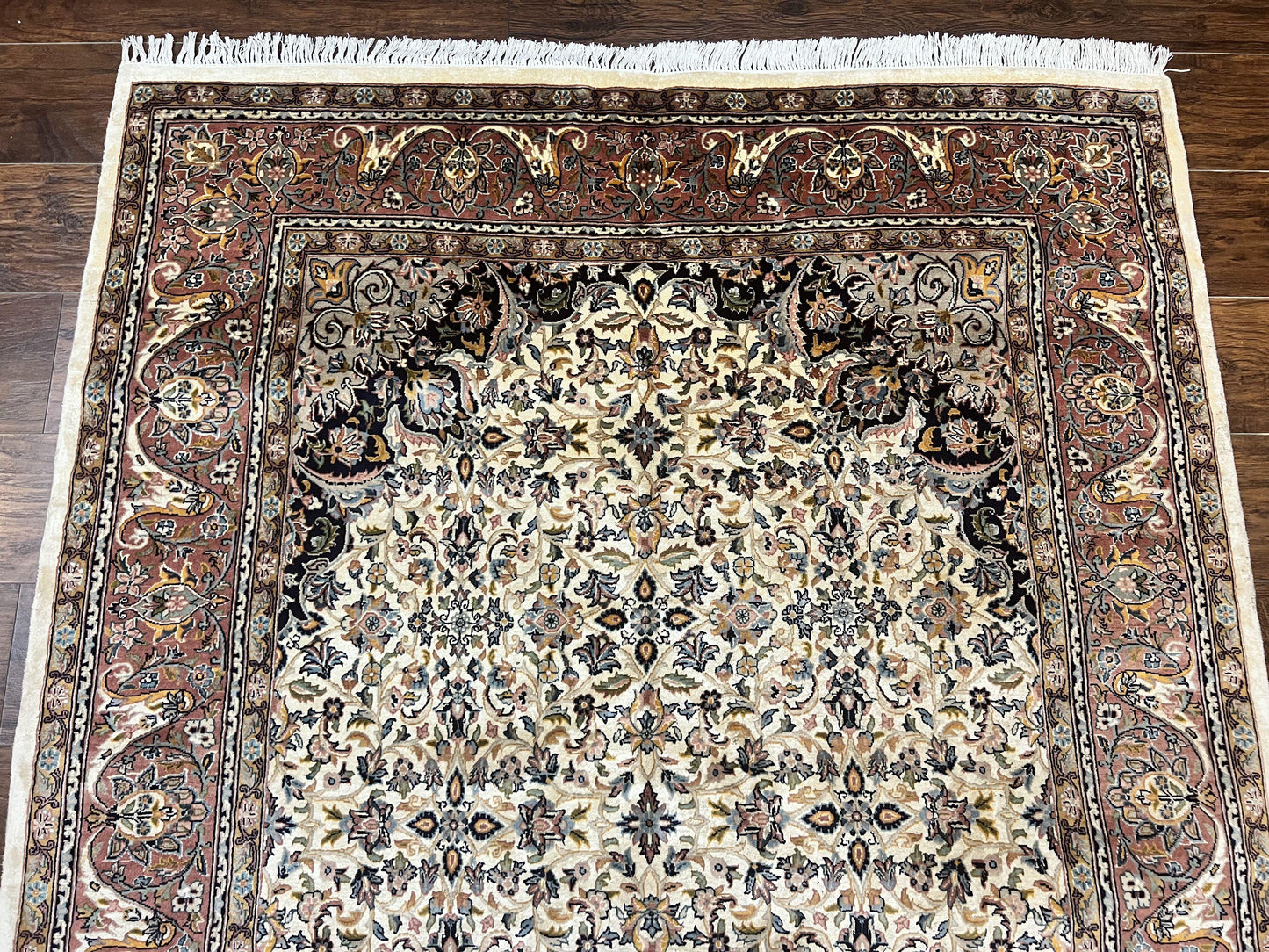 Pak Persian Rug 5x8, Handmade Wool Oriental Carpet, Vintage Rug, Floral Allover, Very Fine 320 KPSI - Nuvé