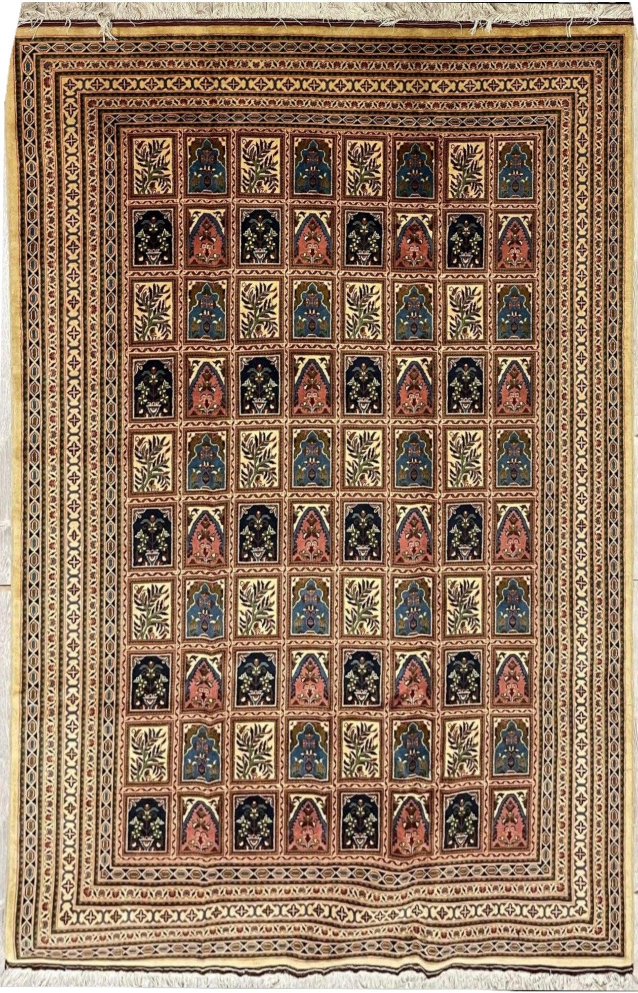 Afghani I Bakhtiari 7x10 Area Rug - Nuvé