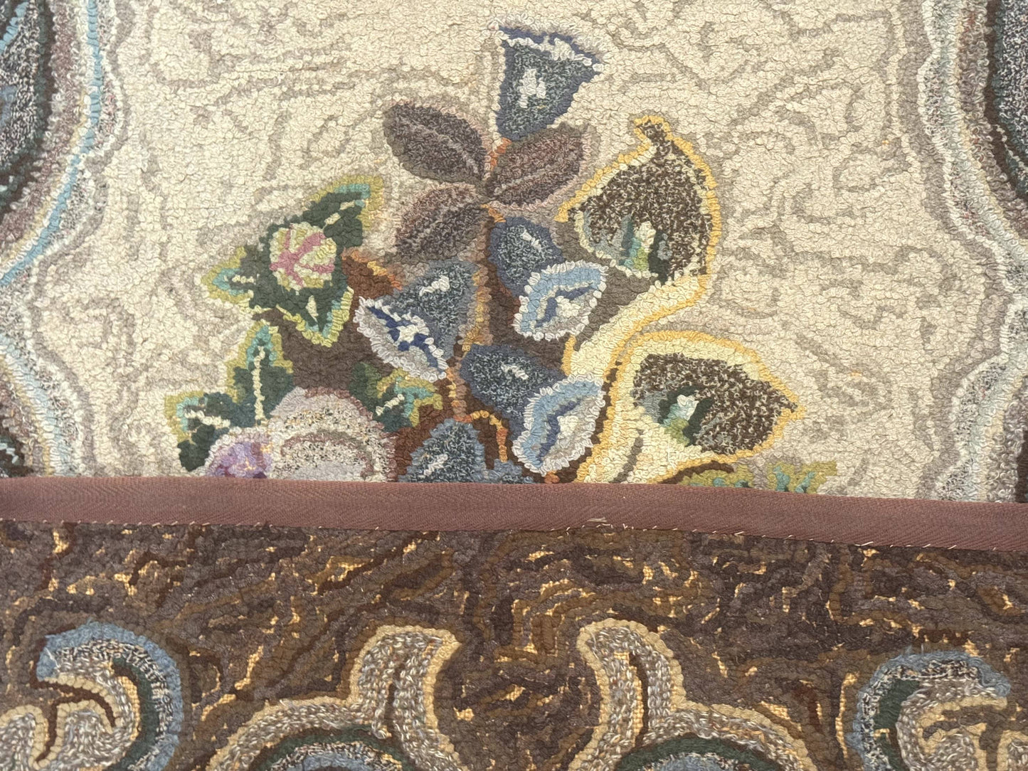 Antique American Hooked Rug 3 x 4.6, Vintage, Floral - Nuvé