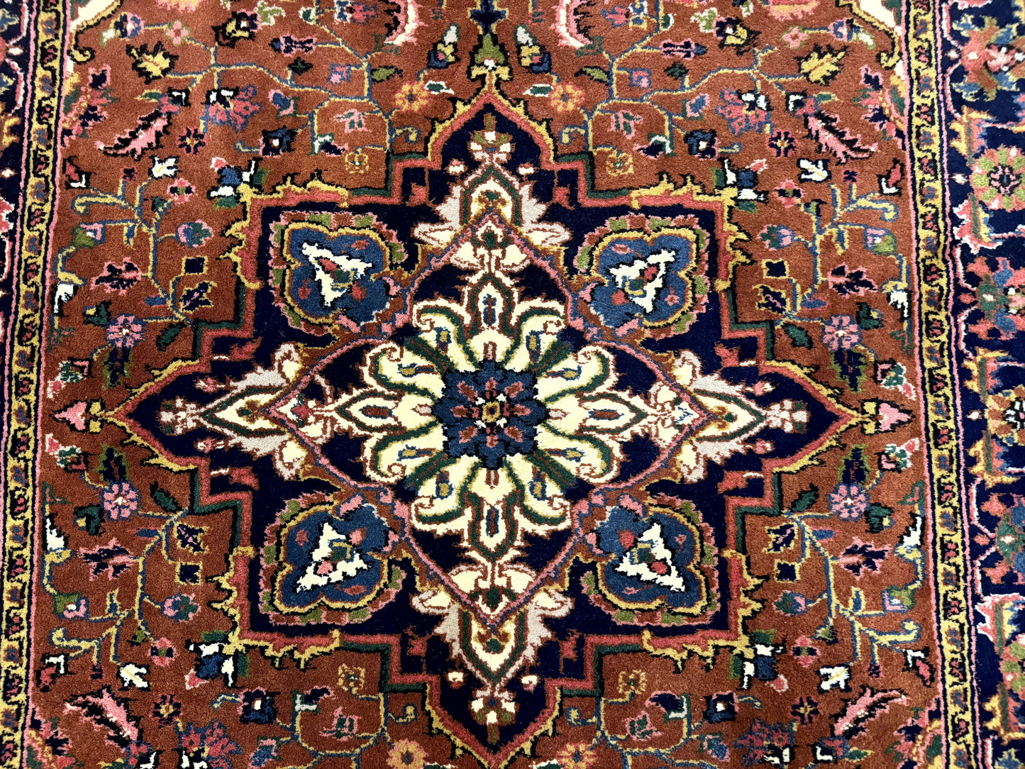 Indo Persian Heriz Rug 4x6, Rust Red Navy Blue and Cream - Nuvé