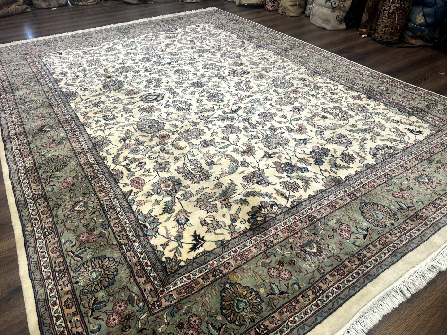 Indo Persian Rug 9x12, Allover Floral Pattern, Ivory & Green, Traditional Oriental Carpet - Nuvé