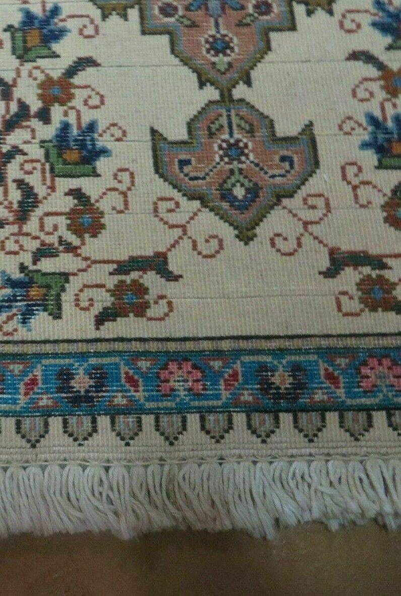 1' 9" X 2' 5" Handmade Indian Wool Rug Lahore Floral Design Small Oriental Rug Beige & Teal - Nuvé