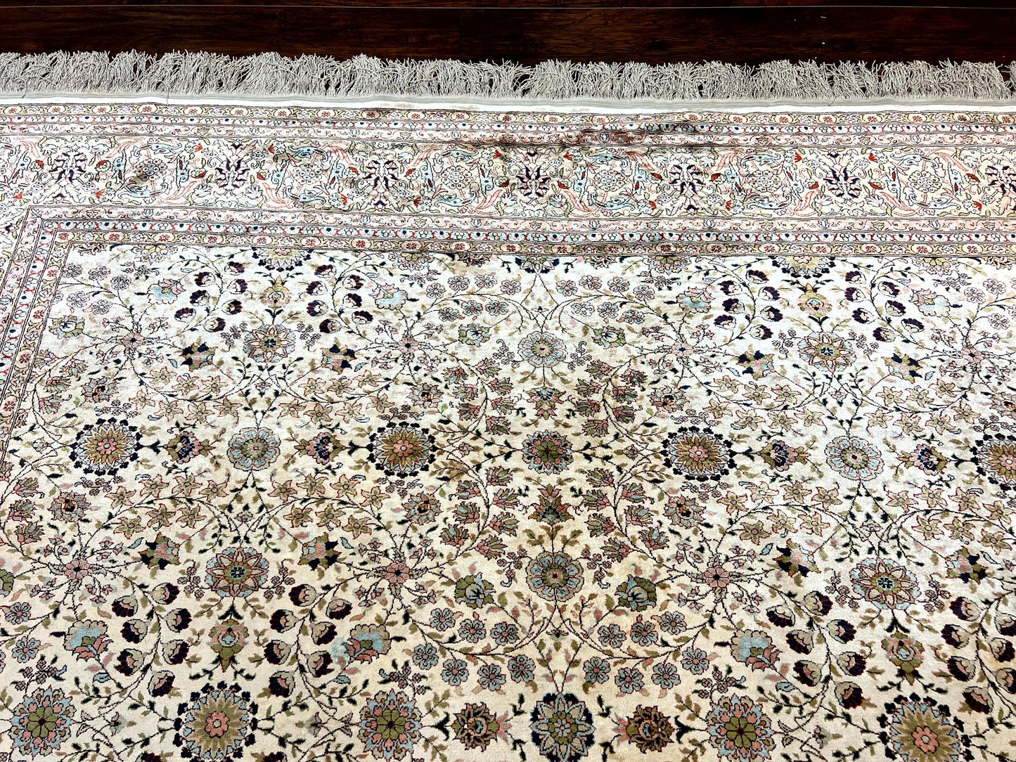 Wonderful Silk Hereke Rug 8x12, Silk Pile on Silk Foundation, Ivory/Cream, Floral Pattern, Handmade, Vintage - Nuvé