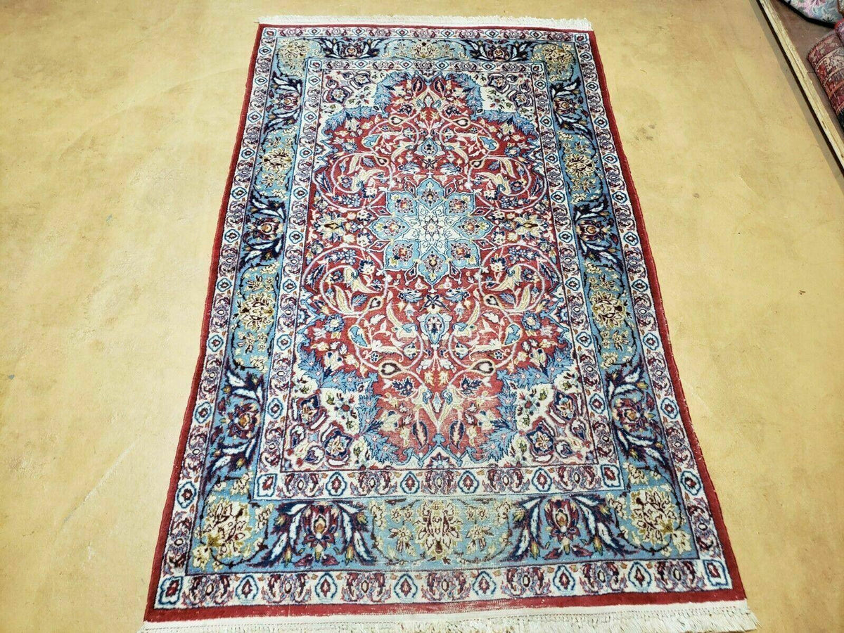 3' 5" X 5' 8" Vintage Handmade Turkish Wool Rug Carpet Vegetable Dyes Nice Red
