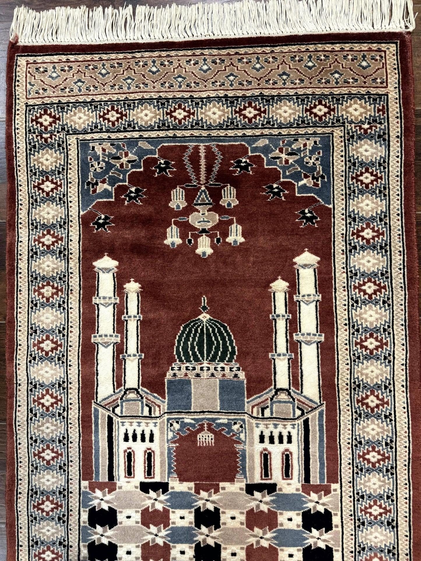 Small Pakistani Bokhara Prayer Rug 2.7 x 4 - Nuvé