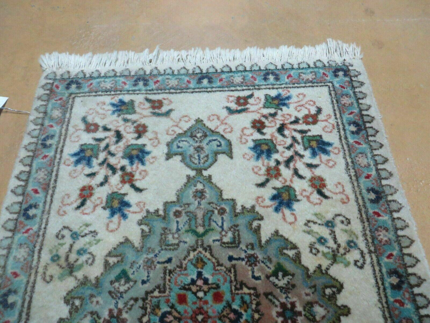 1' 9" X 2' 5" Handmade Indian Wool Rug Lahore Floral Design Small Oriental Rug Beige & Teal - Nuvé