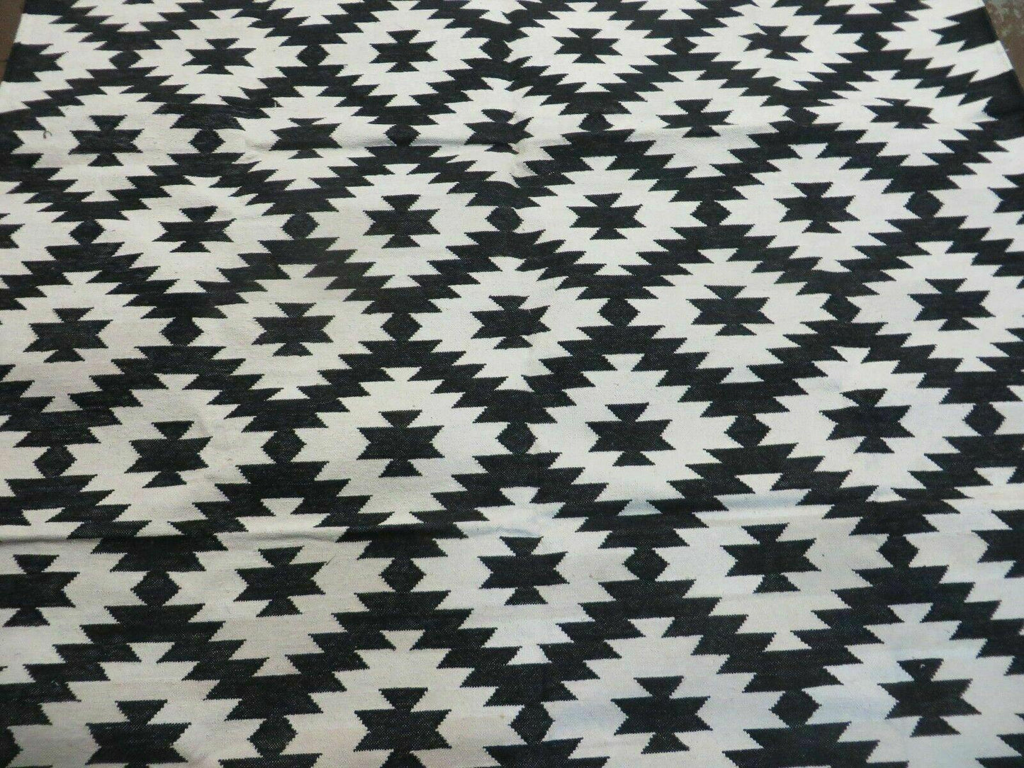 4' X 6' Hand Woven Wool Rug Contemporary Kilim Dhurrie Modern Oriental Area Rug - Nuvé