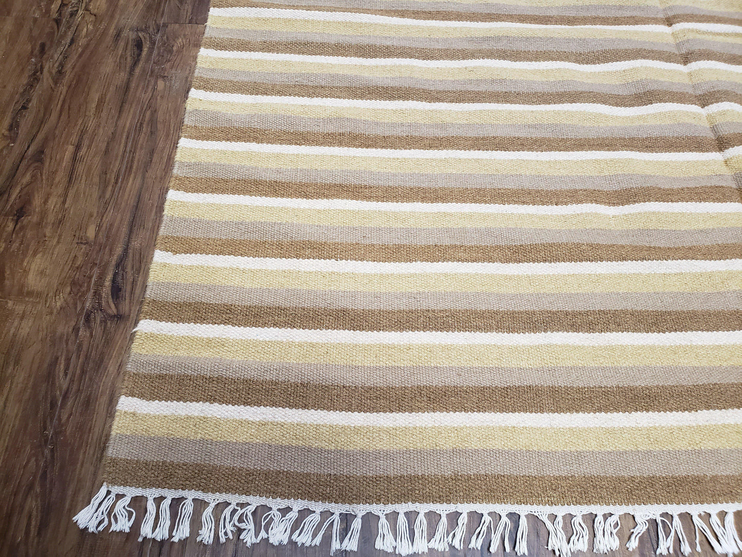 Indian Striped Blanket 6x9, Large Indo Kilim Area Rug, Earthern Tones Woolen Hand-Woven Flatweave South American Style Queen Size Bedspread - Nuvé