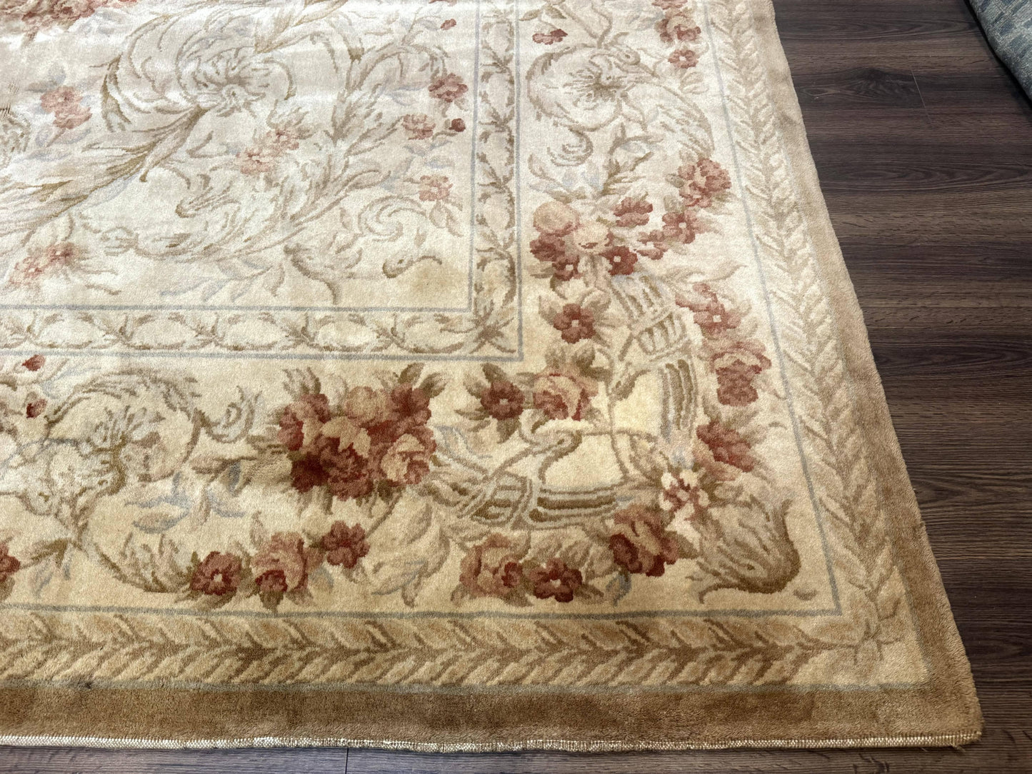 Chinese Aubusson Wool Rug 10x14, European Design, Thick Wool Pile - Nuvé