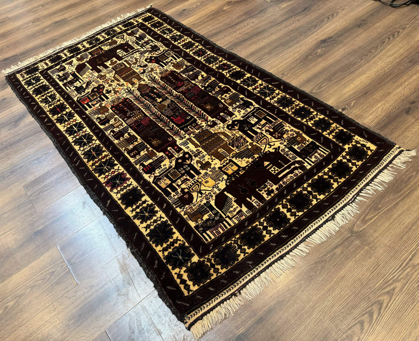 Persian Baluch Tribal Rug 4x6, Human and Bird Pictorials, Vintage, Wool, Collectible - Nuvé