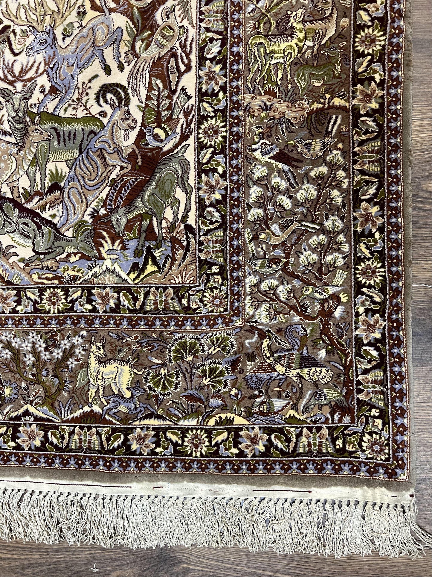 Persian Isfahan Rug 5x8 - Tree of Life, Animal Pictorials, Kork Wool & Silk - Nuvé