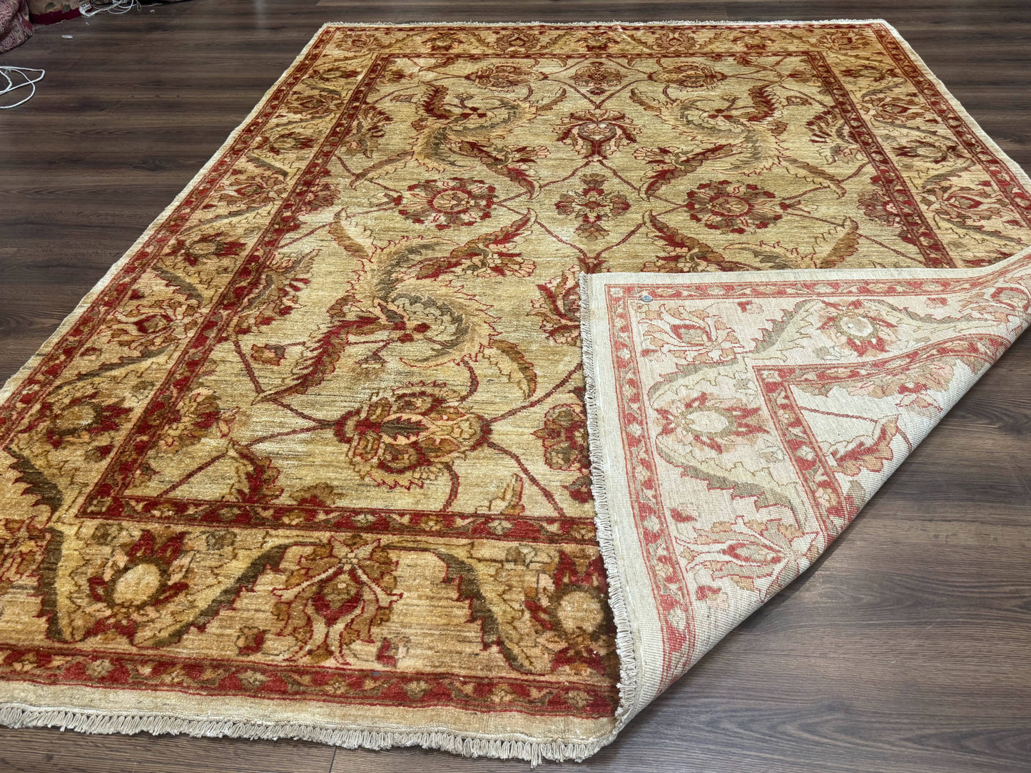 Indian Mahal Rug 7x9, Traditional Wool Carpet - Nuvé