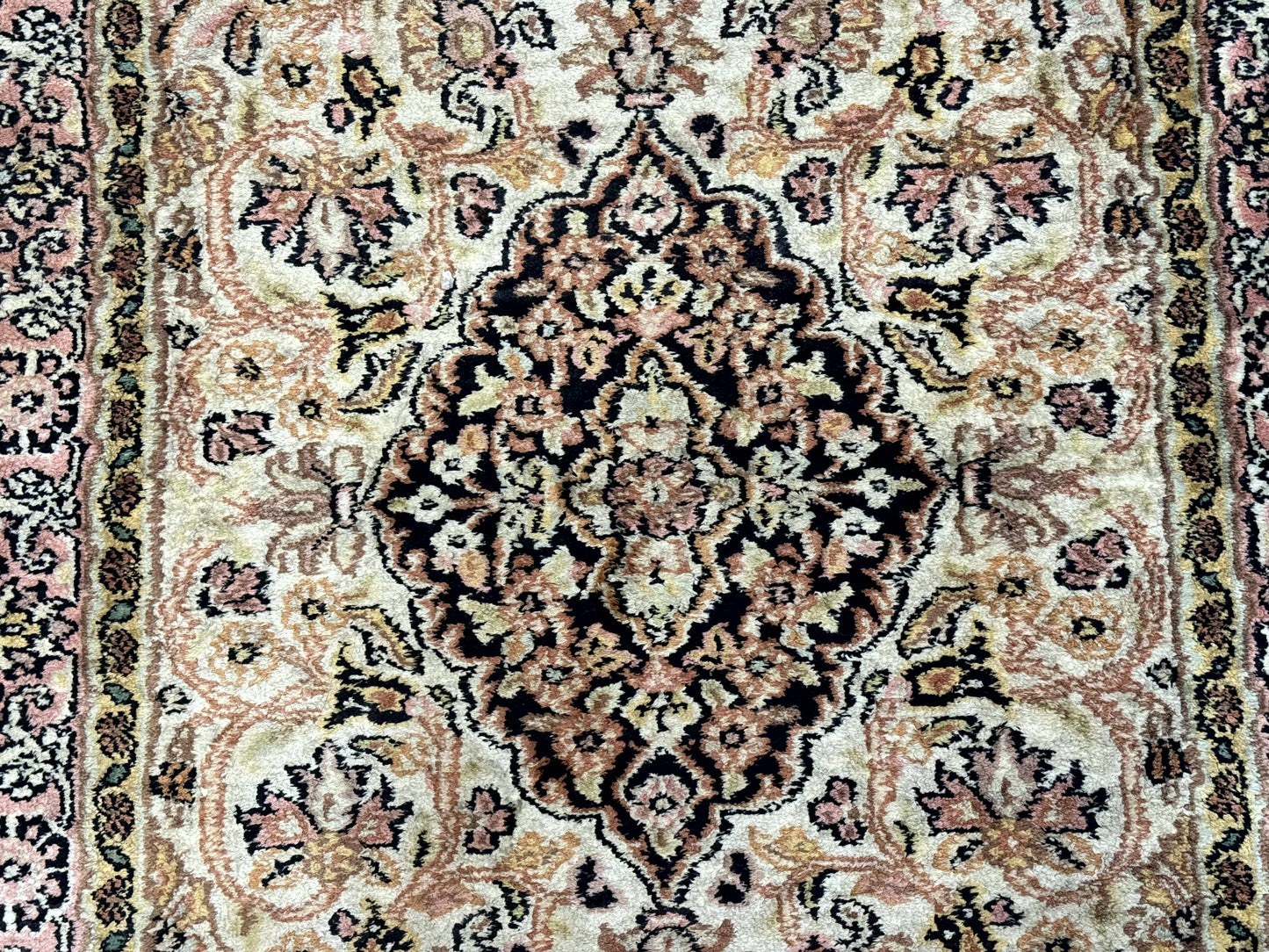 Silk Indian Kashmiri Runner Rug 2.7 x 9.8, Floral Medallions - Nuvé