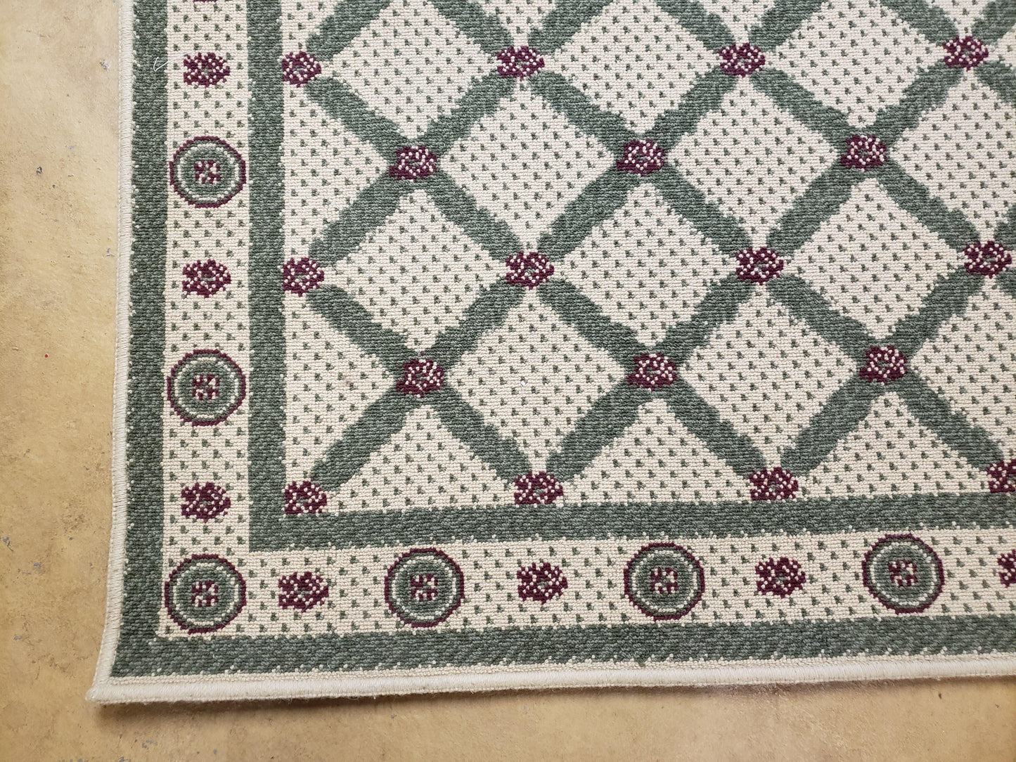 4x5 Panel Design Rug, 4' x 5' Power-Loomed Vintage Rug, Beige & Pine Green Carpet - Nuvé
