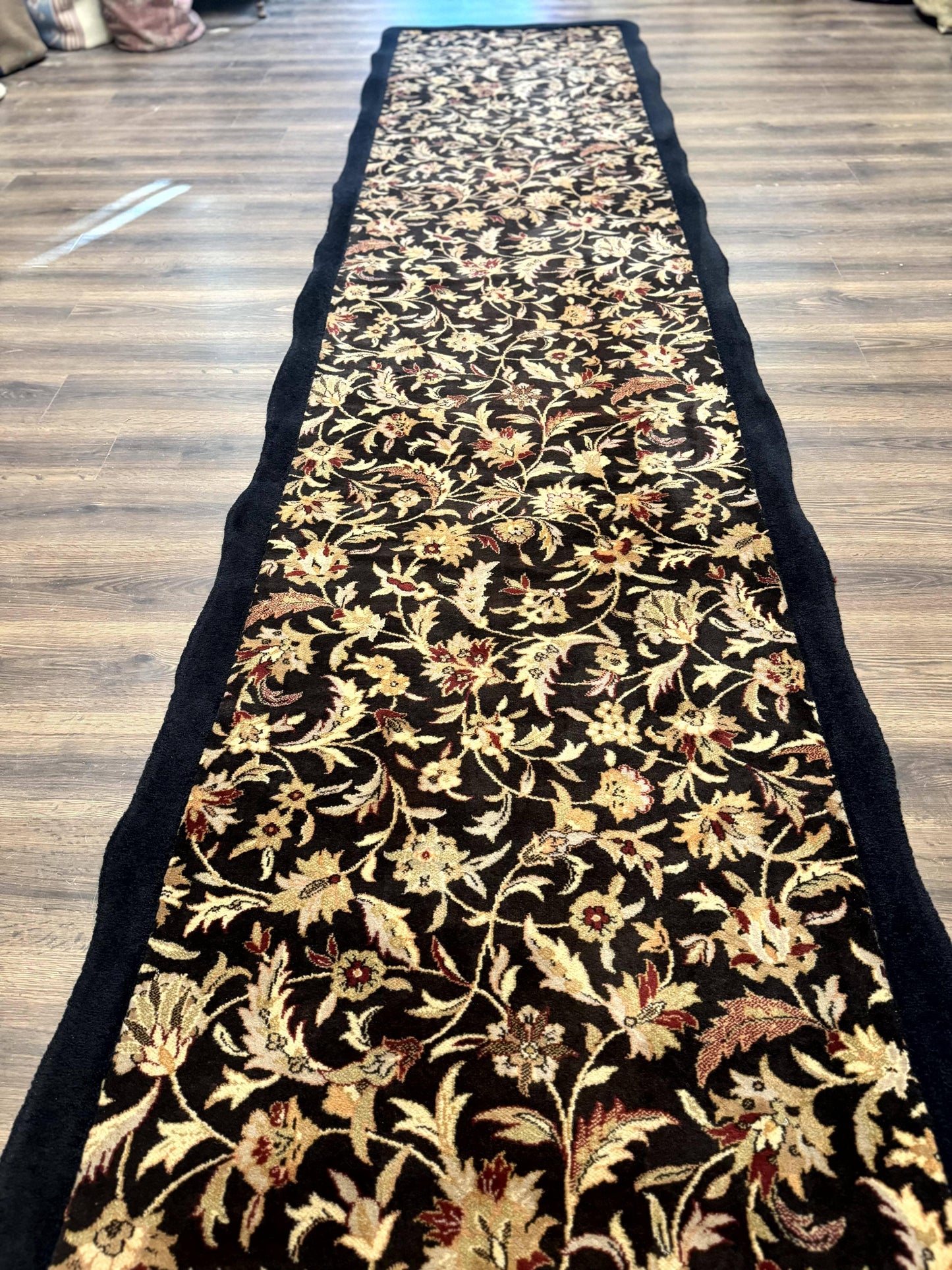 Floral Runner Rug 3.6 x 17 - Nuvé