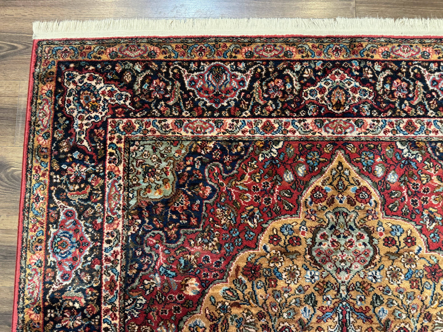 Karastan Rug 5.9 x 9 Medallion Kirman #700/718, Original 700 Series, Wool, Discontinued, Vintage - Nuvé