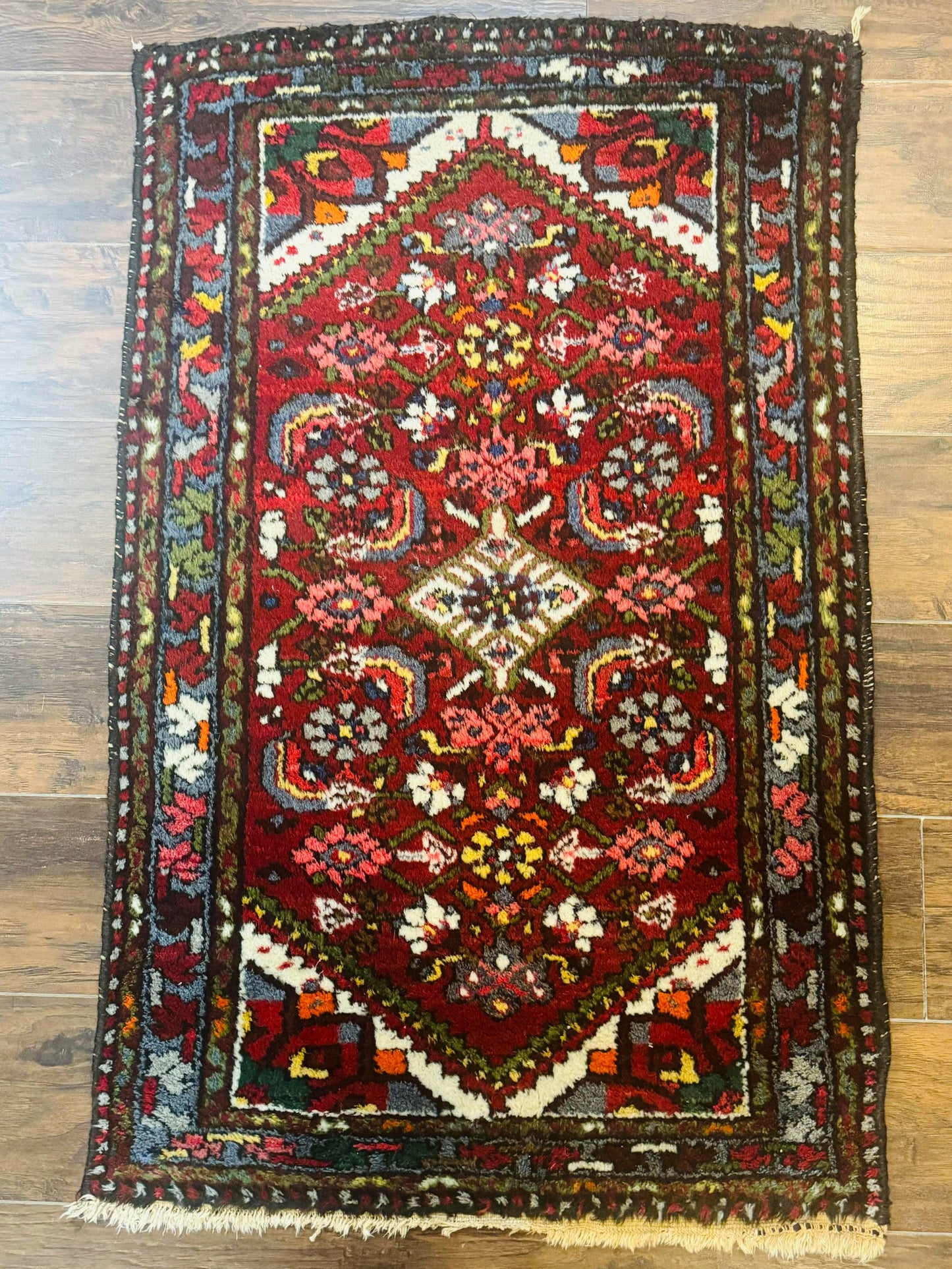 Small Red Persian Tribal Rug 2.6 x 4, Wool Rug, Persian Hamadan Rug - Nuvé