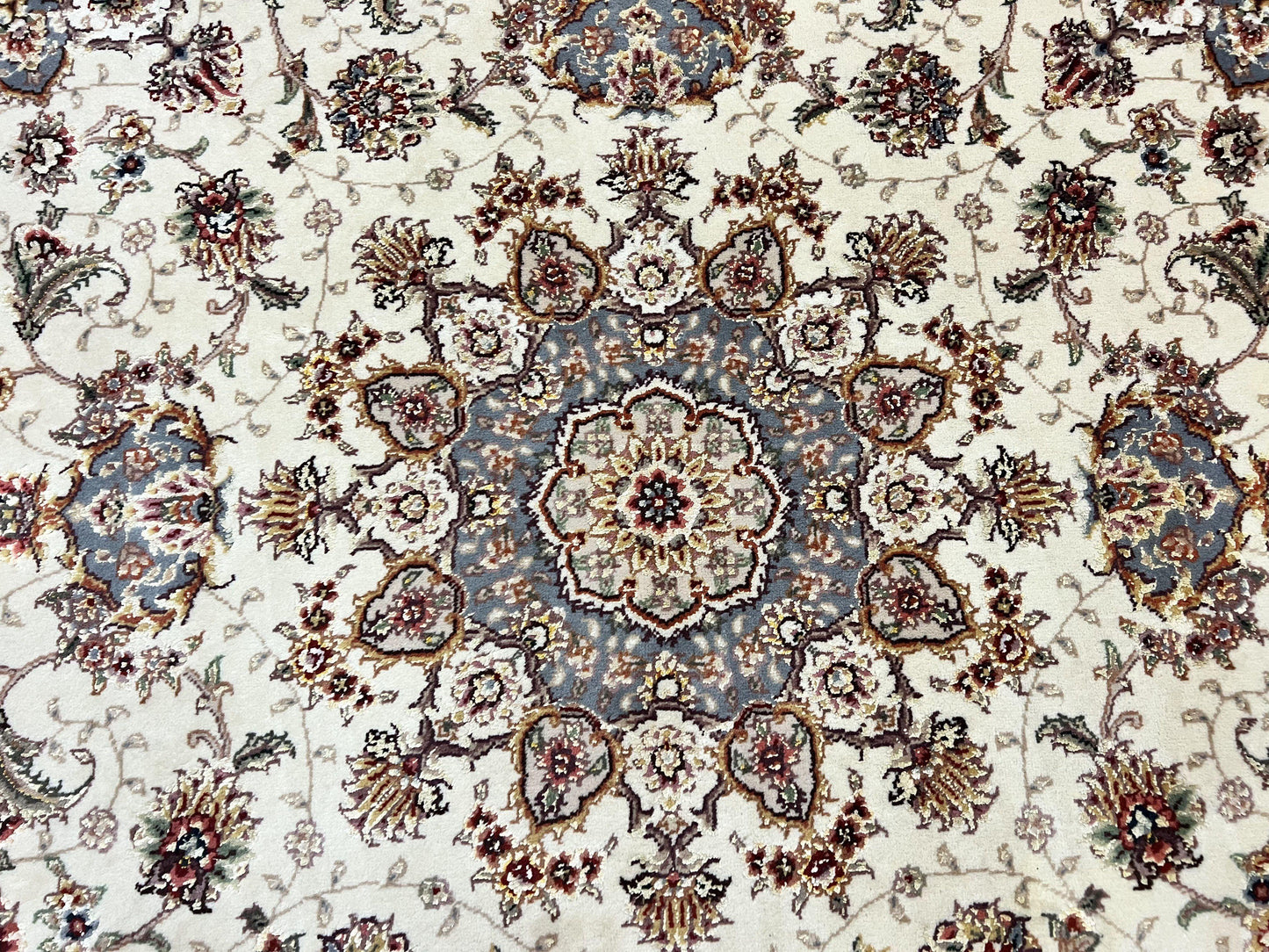 Sino Persian Square Rug 5x5, Very Fine Oriental Carpet, Wool & Silk Highlights, Ivory, Hand Knotted Handmade Vintage Traditional Rug - Nuvé
