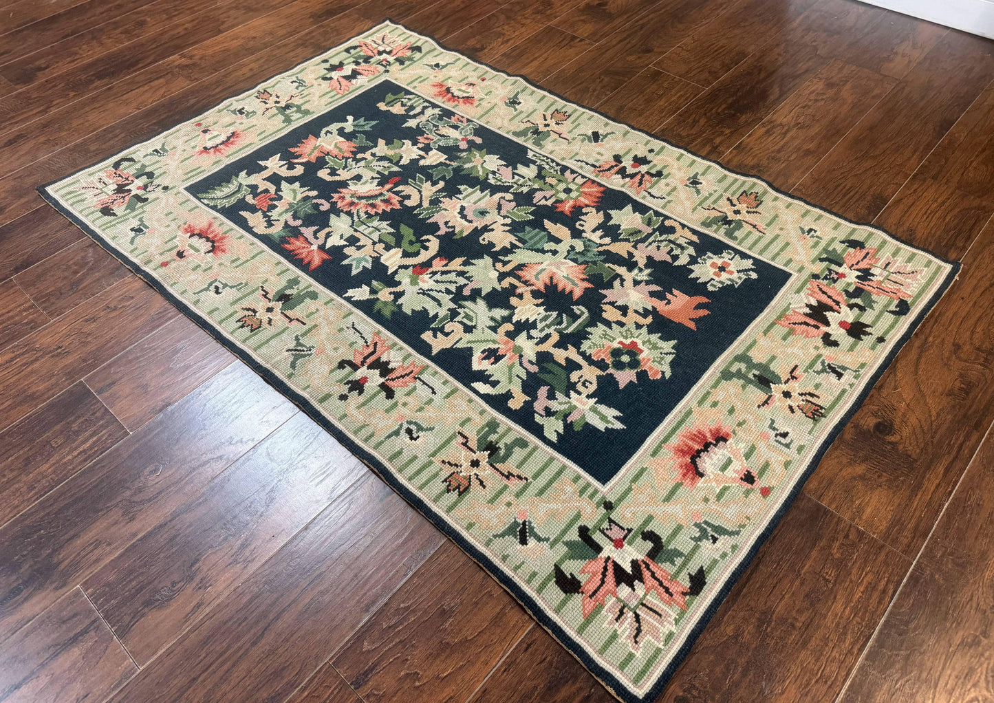 Vintage American Needlepoint Rug 4x6, Dark Green, Wool, Handmade, Flatweave Carpet - Nuvé