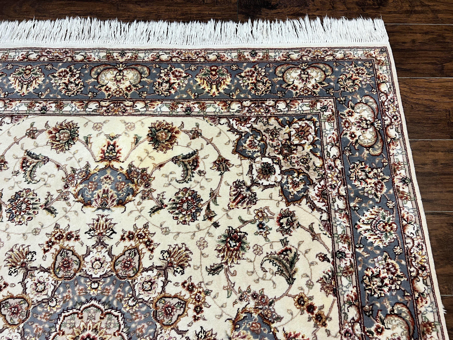 Sino Persian Square Rug 5x5, Very Fine Oriental Carpet, Wool & Silk Highlights, Ivory, Hand Knotted Handmade Vintage Traditional Rug - Nuvé