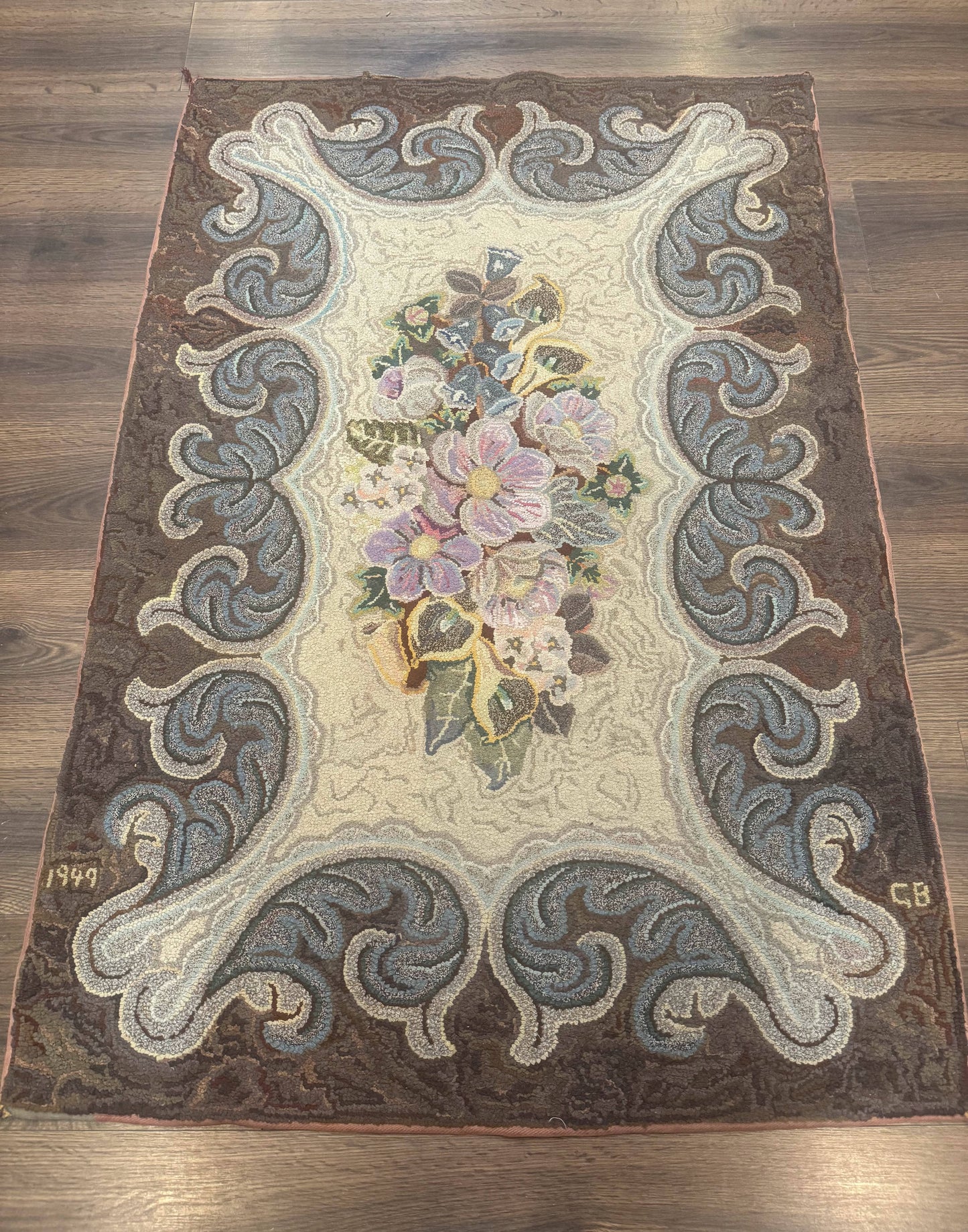 Antique American Hooked Rug 3 x 4.6, Vintage, Floral - Nuvé