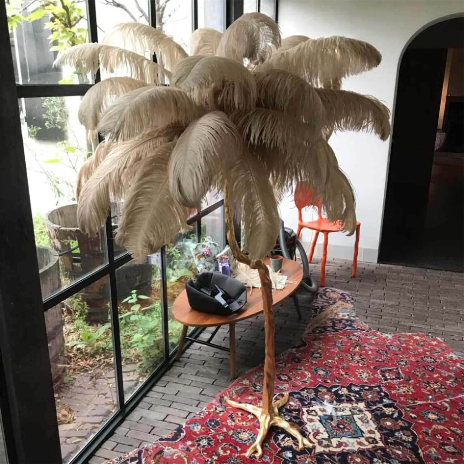 Ostrich Feather Floor Lamp - Nuvé