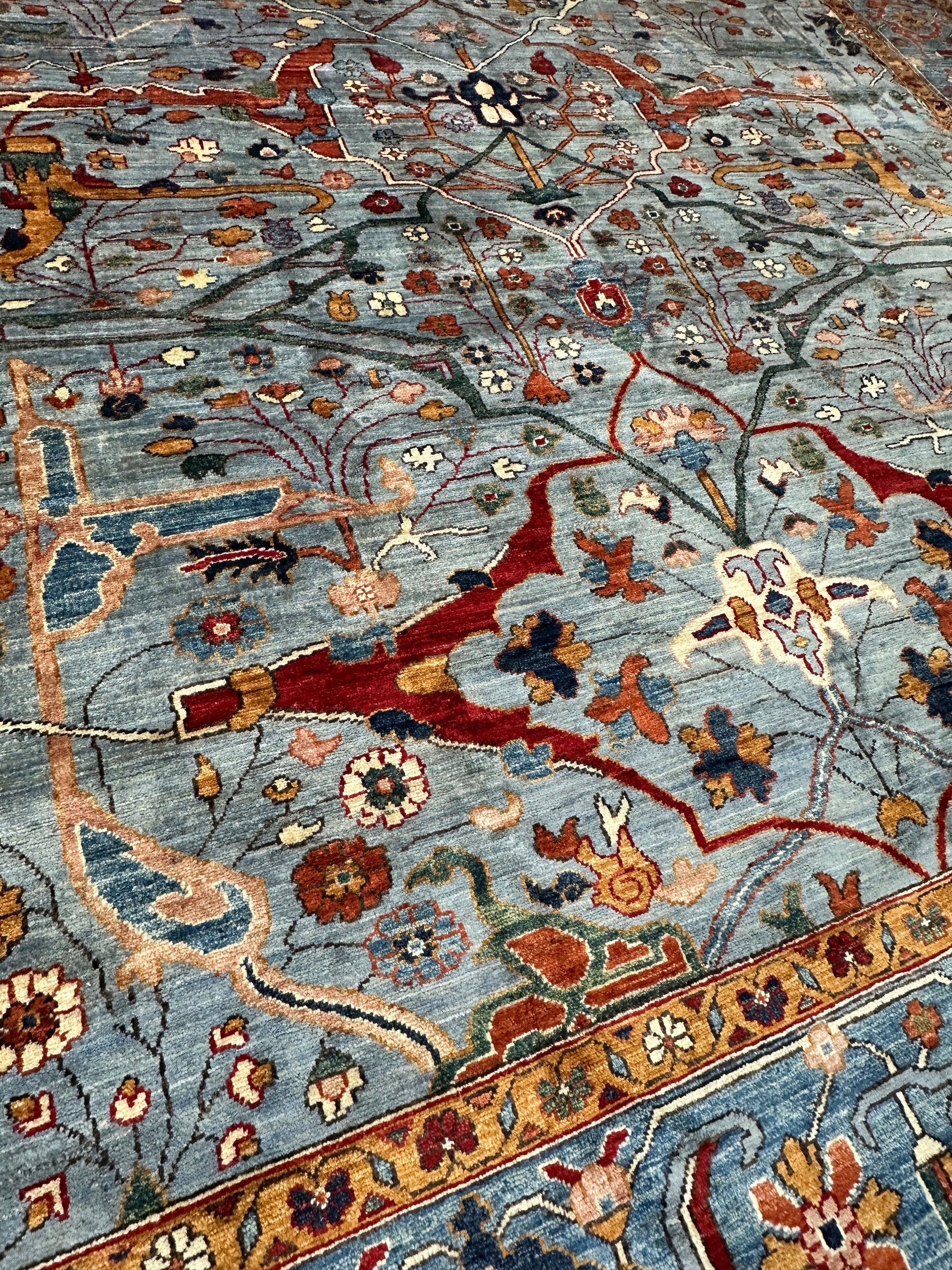 Hand-Knotted Trasitional Serapi Ghazni Wool Rug – 9’1” x 12’ – Intricate Floral Design - Nuvé