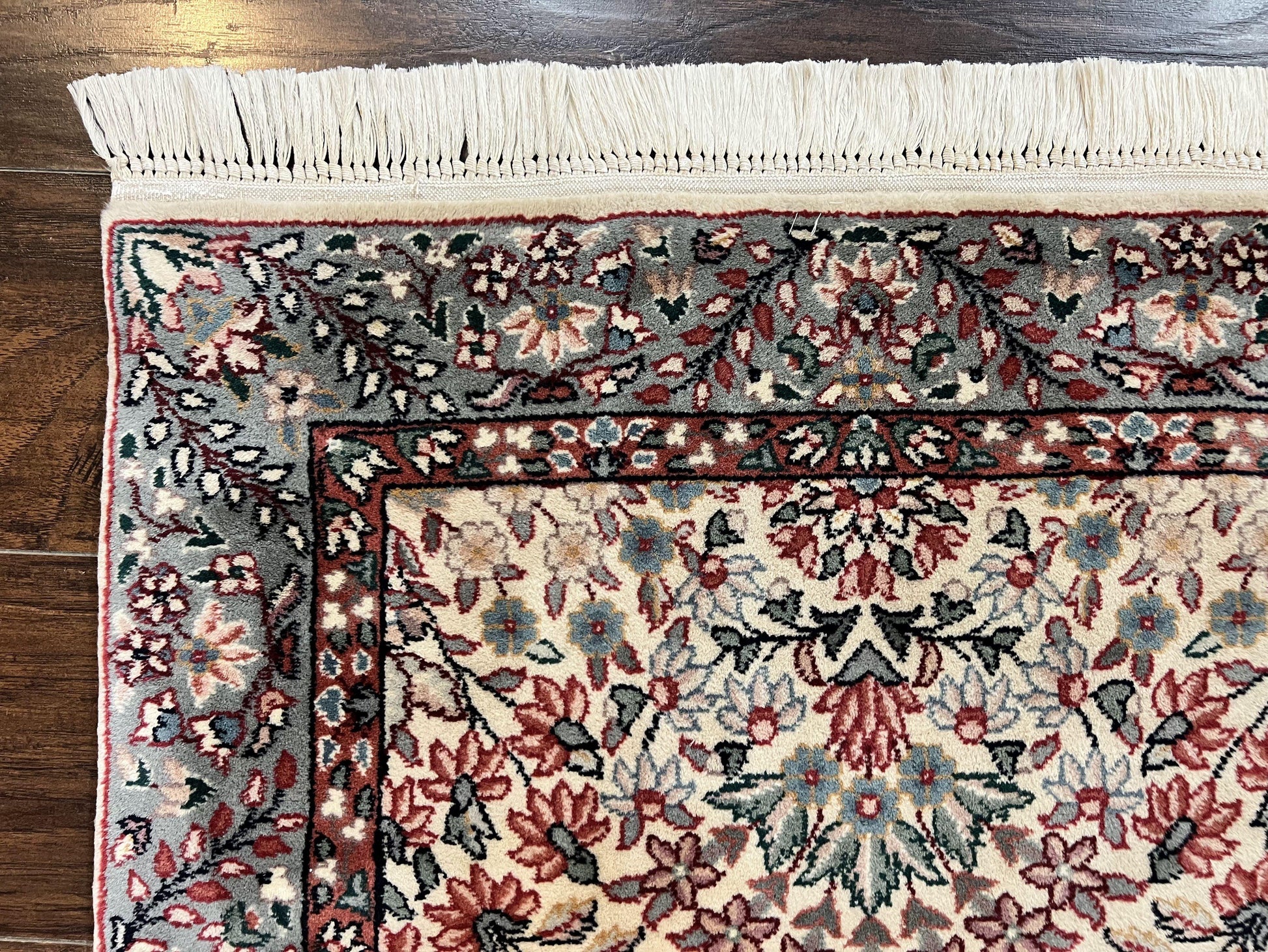 Sino Persian Runner Rug 2.7 x 10, Floral Kirman Lavar Carpet for Hallway, Cream, Handmade Wool Vintage Rug - Nuvé