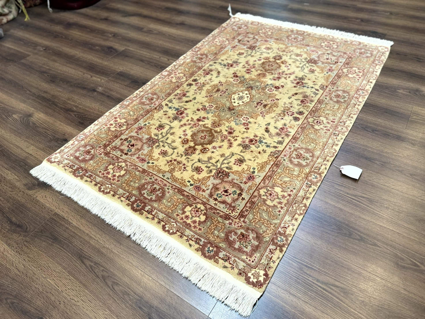 Sino Persian Rug 4x6, Wool and Silk Highlights, Fine 200 KPSI - Nuvé