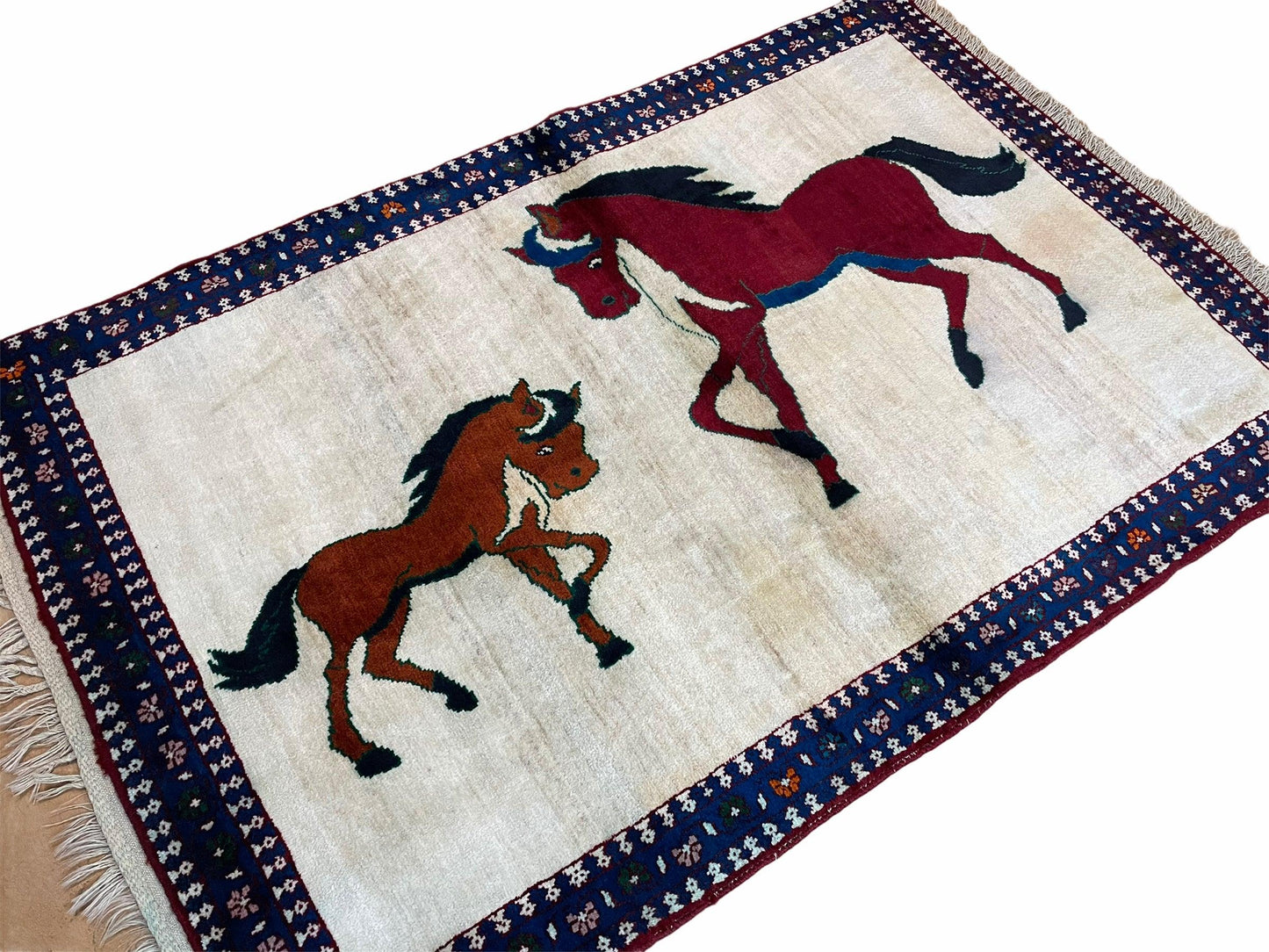 3.5 X 5 Handmade Hand-Knotted Quality Wool Pictorial Brown Horses Animal Rug - Nuvé
