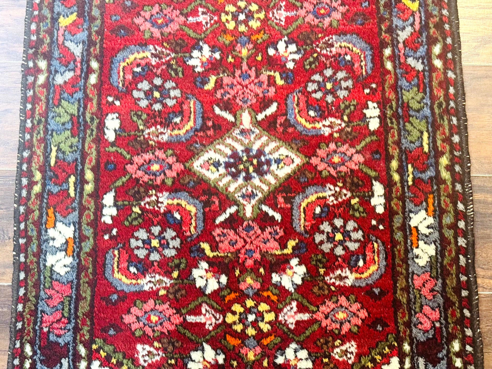 Small Red Persian Tribal Rug 2.6 x 4, Wool Rug, Persian Hamadan Rug - Nuvé