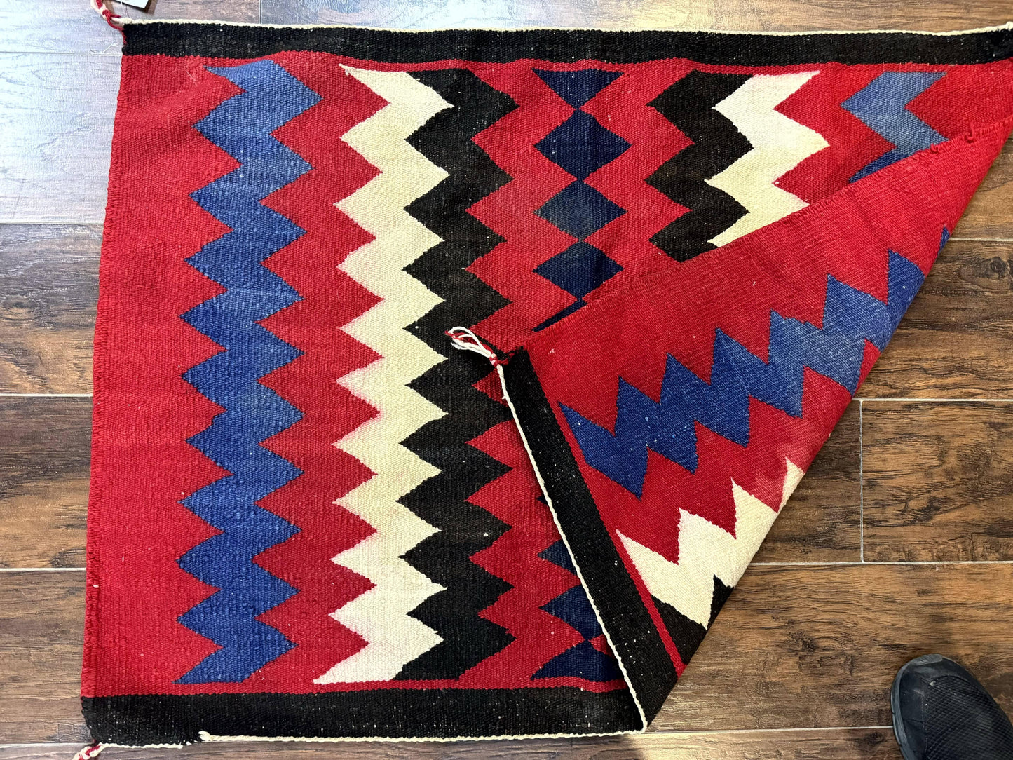 Antique Navajo Rug 3.7 x 2.8, Red Ivory Blue, Zig Zag Pattern, Handmade, Wool - Nuvé