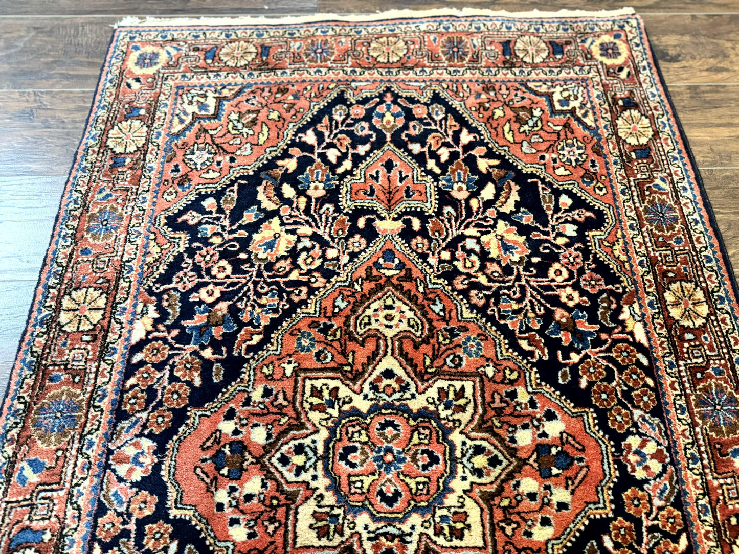 Persian Sarouk Rug 3.6 x 5, Medallion Rug, Red and Midnight Blue, Handmade Semi Antique Vintage Wool Carpet - Nuvé